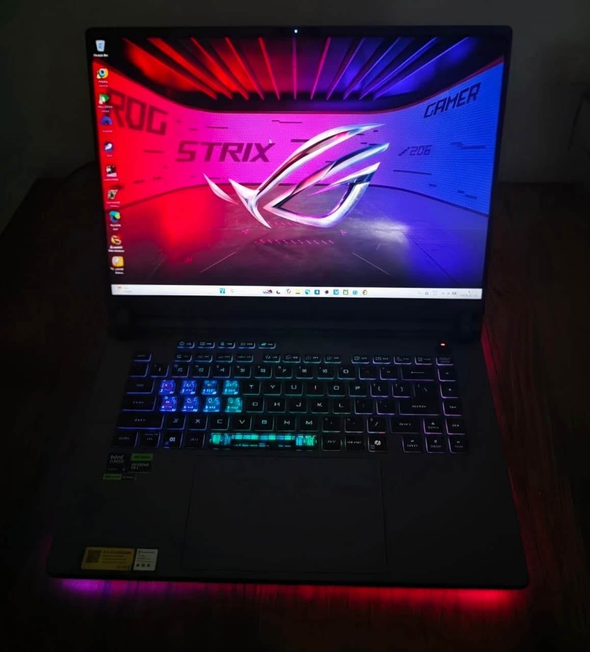 ASUS ROG Strix G16 Hands-on 1